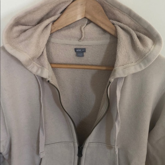 Cropped Zip Up Hoodie - Picture 2 of 2